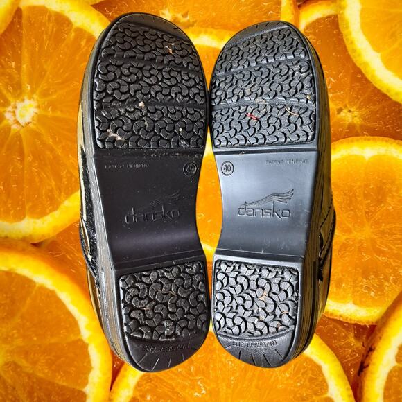 Dansko Women's Black Patent Leather XP Professional Clog Size 40 - Picture 7 of 10